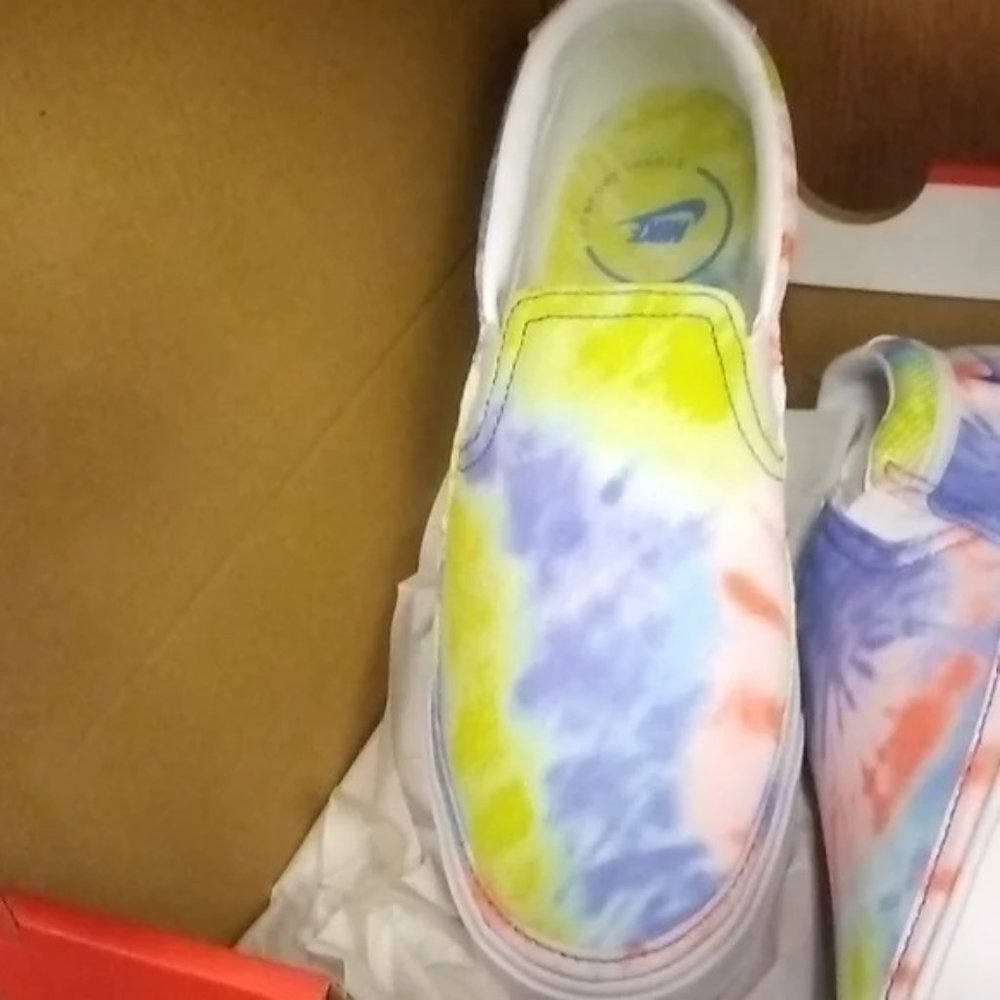 NIKE Grand Court Tie Dye Slip-ons Size 10 NEW IN BOX - Picture 2 of 4
